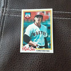 Carlton Fisk 1977 Topps Baseball Card 