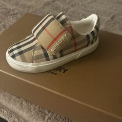 Burberry Shoes