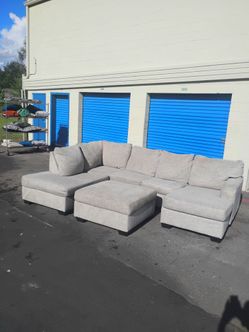 Sectional sofa couch - no delivery