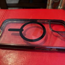 iPhone 15 Clear MagSafe Case – Shockproof Protective Cover (Like New)