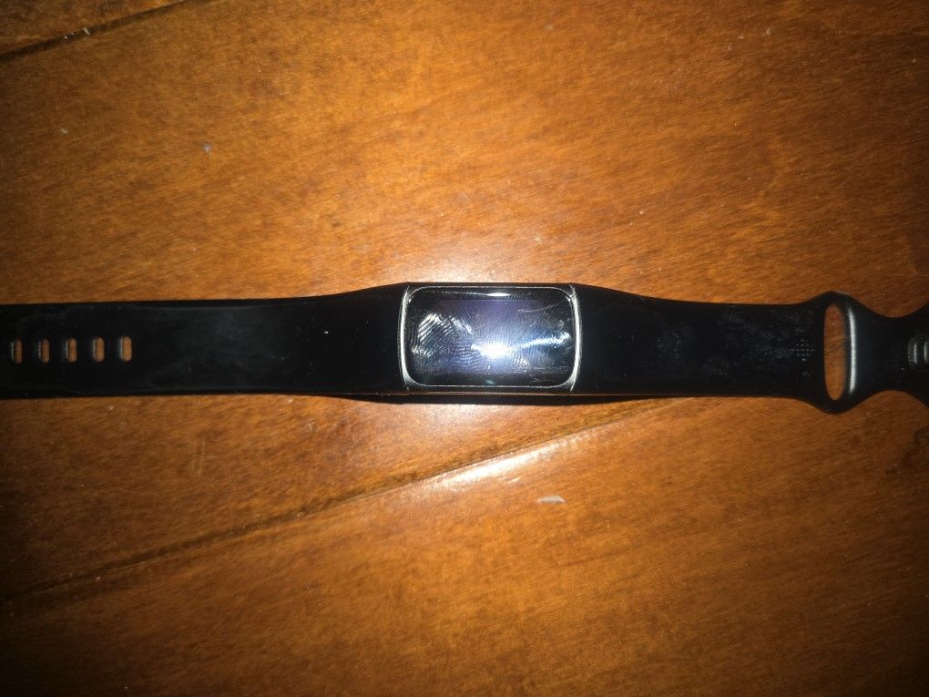 Used Fitbit Charge 5