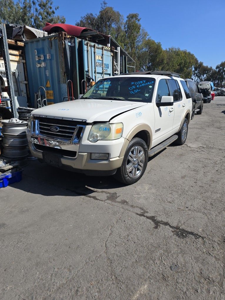 2008 Ford Explorer (For Parts Only)