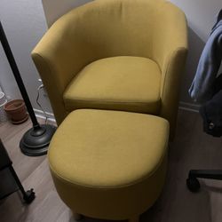 Barrel Chair & Ottoman