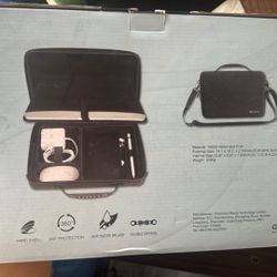 Hard protective laptop case