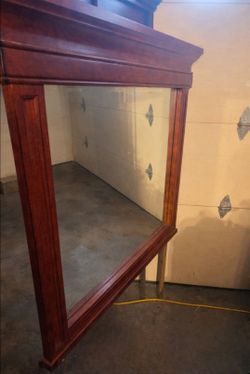 Free mirror—no dresser (can be used as a gym Mirror)