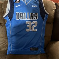 Brand New Cooper Flagg Jersey Size Large $70