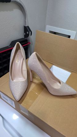 Hills size 7