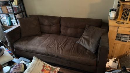 Couch 75 x 13 x 35