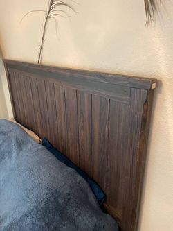 Bed Frame Queen Size