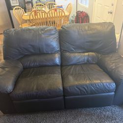 black reclining love seat 