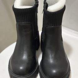 Torrid Women’s Chelsea Boot Black