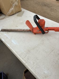 Hedge Trimmer Black & Decker Electric