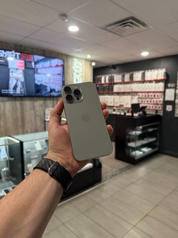 iPhone 16 Pro Max 1TB Factory Unlocked – Phoenix AZ Like New Condition