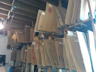 New door glasses for domestic and foreign cars.