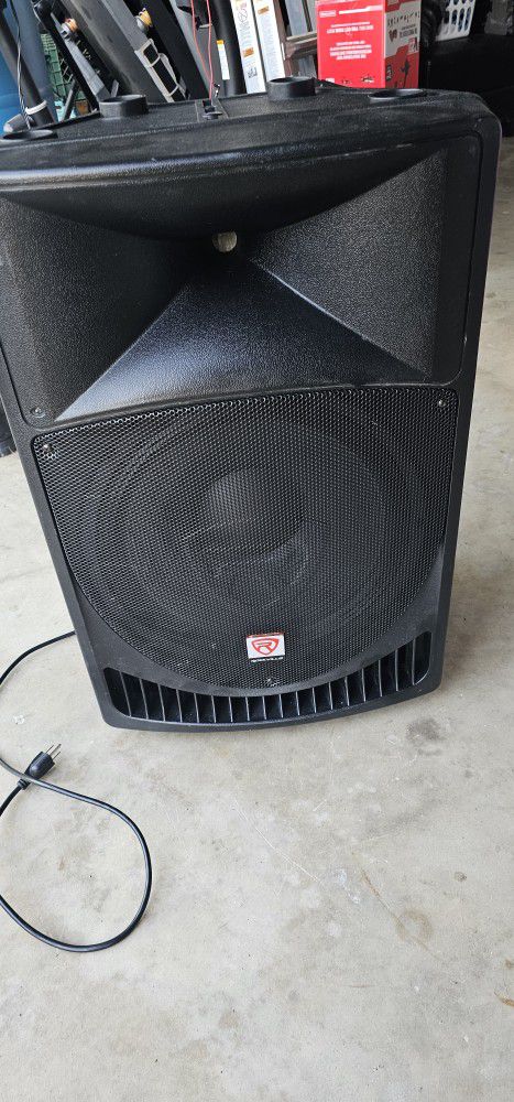 15" Rockville Amplified Speakers, 4 Speakers Available