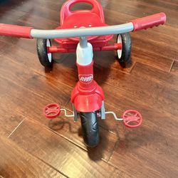 Toddler tricycle