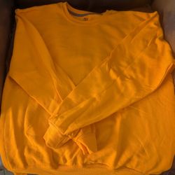 New Adult Medium Sweatshirt 