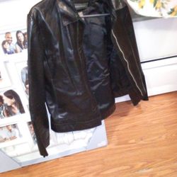 Women,S Medium Size Dress Leather Jacket