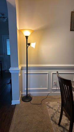 Floor lamp