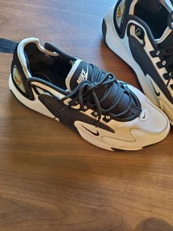 Nike zoom shoes, size 8.