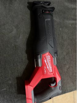 Milwuake sawzall  m18 fuel ( tool only )