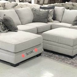 Brand New Ashley Couch 🛋️ Dellara Chalk Sectional 