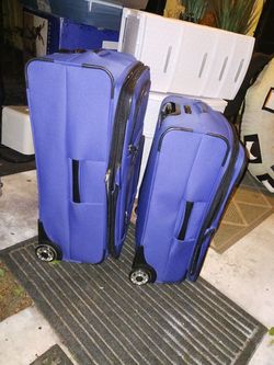 NEW 2PC SET NAME BRAND LUGGAGE CARRYON 30 FIRM PAID 229