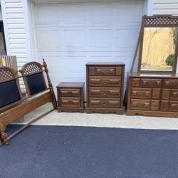 5 Pc Kids Bedroom Set