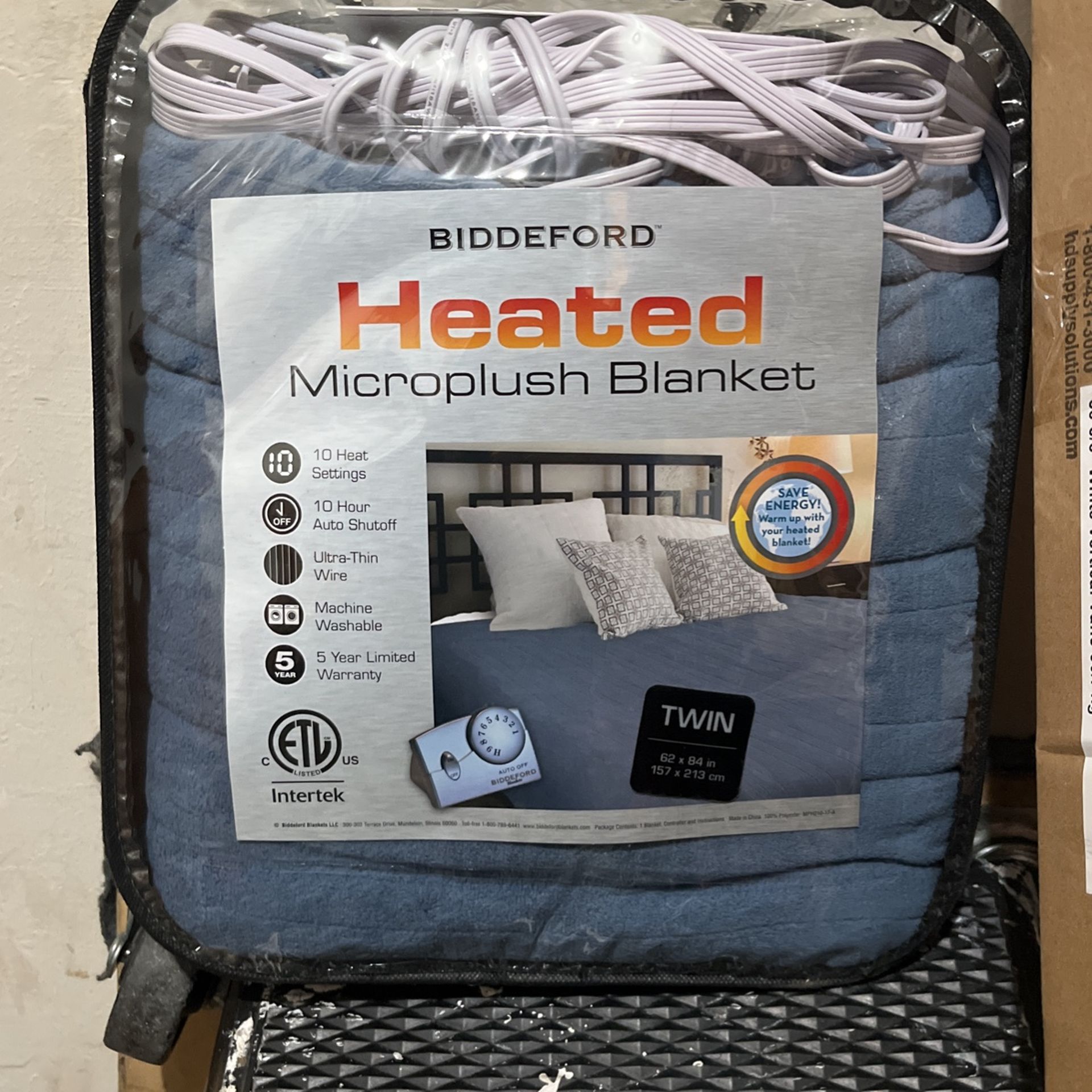 Heated Microplush Blanket 