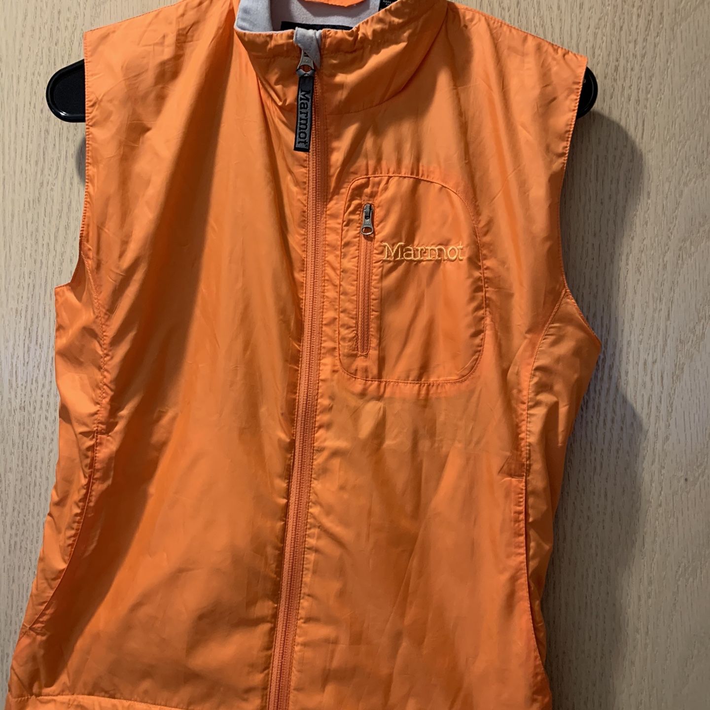 Women’s S Marmot Orange Running Vest