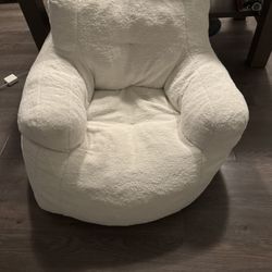 White Sherpa Fluffy Chair