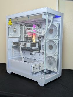 Amazing Gaming PC - Ryzen 7 7700X + RTX 4060