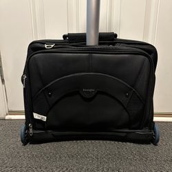 Gently Used Kensing Contour Carrying Case (Roller) for 17 Notebook-Black 