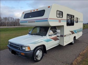 1994 Toyota Winnebago RV – Classic Camper