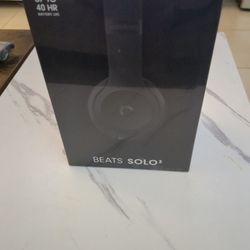 Beats Solo 3 Wireless On Ear Headphones - New