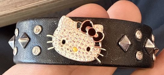 Swarovski Hello Kitty Rock Bracelet Black Leather Crystal Studded Mint Condition