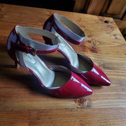 Bandolino Red Heels 