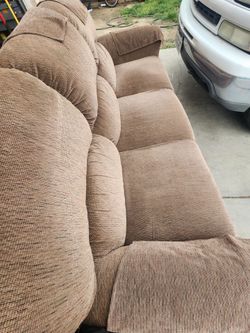 Lazy boy couch recliner