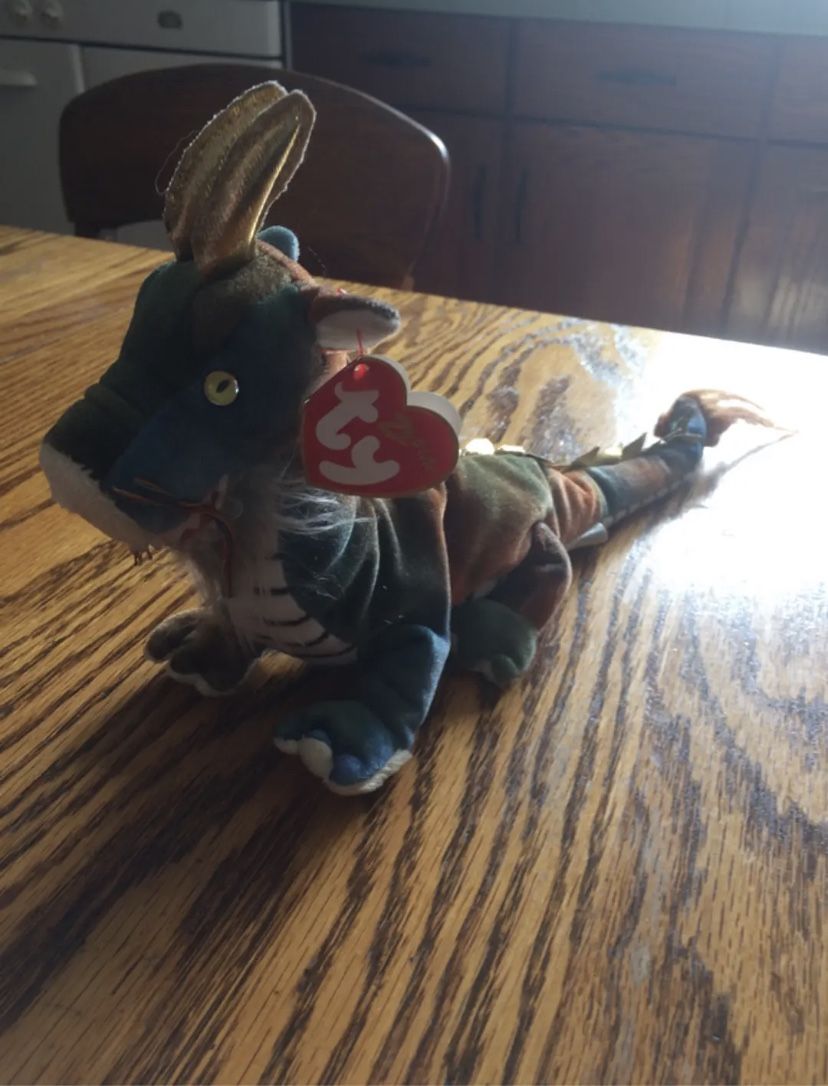 Retired Chinese Zodiac Dragon TY Beanie Baby 