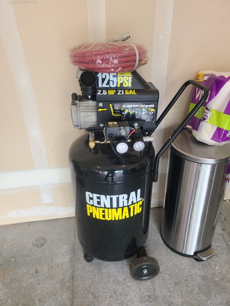 21 Gallon Central Pneumatic Air Compressor