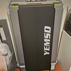 Incline Treadmill..  Caminadora 