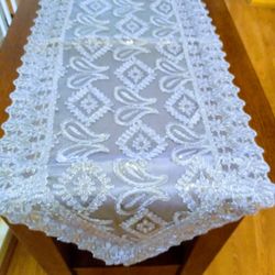 Table Runner In Gray, Silver Paisley Pattern Polyester Lace