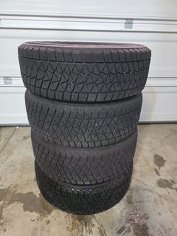 Studless Winter Tires 225/60/17
