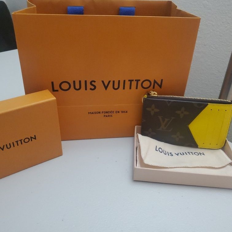 Brand NEW LOUIS VUITTON Monogram Louis Vuitton Zipped Romy Card Holder Yellow