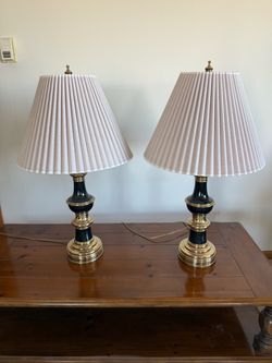 2 Lamps - black and gold