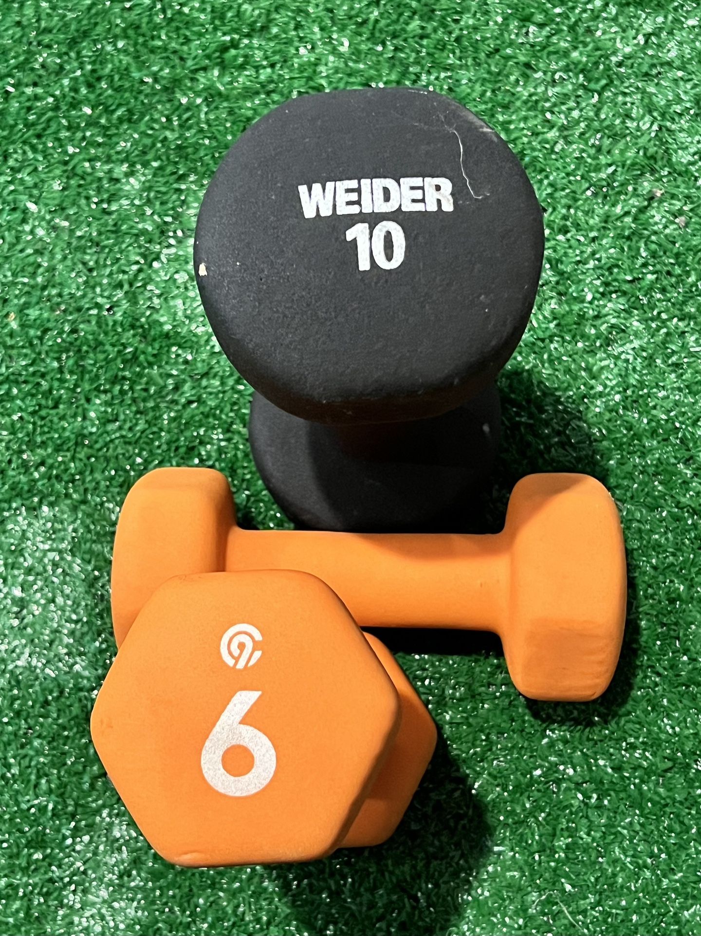 Weider 10 Lb. Champion C9 6 Lb. Neoprene Hex Dumbbell Hand Weight Dumbbells