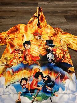 One Piece pullover hoodie (Large) in great condition.