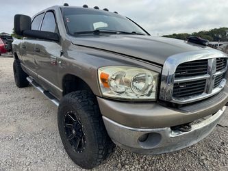 Autoparts for sale 2007 DODGE RAM 2500 diesel Cummins 6.7L 4x4