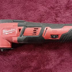 M18 18V Lithium-Ion Cordless Oscillating Multi-Tool (Tool-Only)

