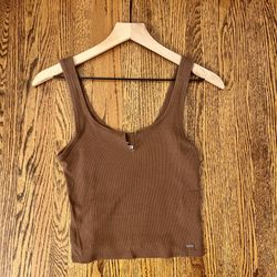 Hollister Must-Have Collection Cropped Tank Brown Size Medium NWOT 100% Cotton 